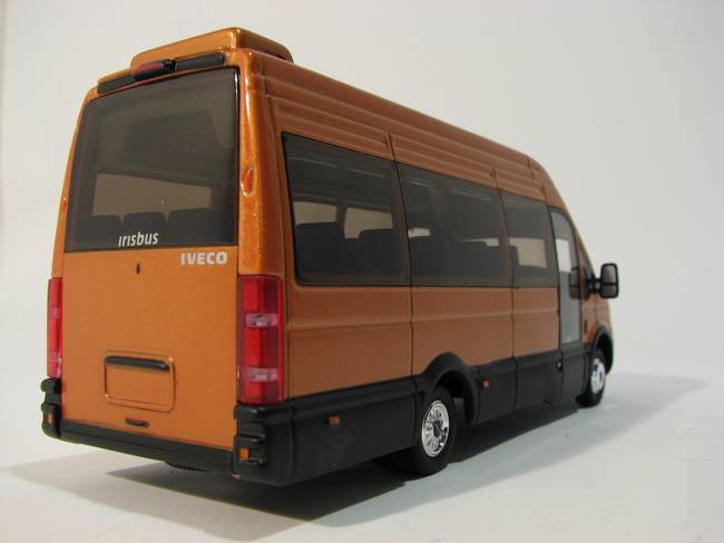 Iveco Minibus Gold 1:43 Model Ros 