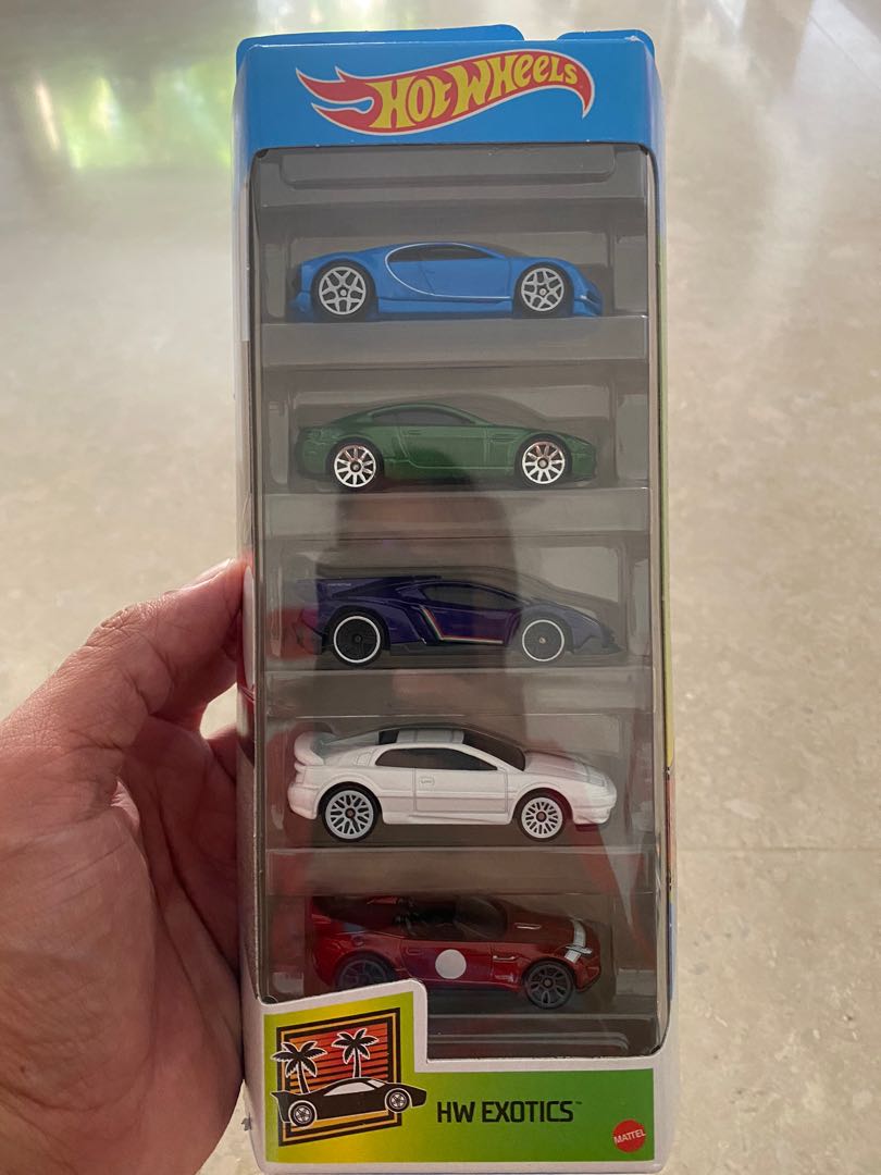 BUGATTI CHIRON. Hot Wheels 5 car packs:-X2 'HW Exotics' & 'Lamborghini'HTF 