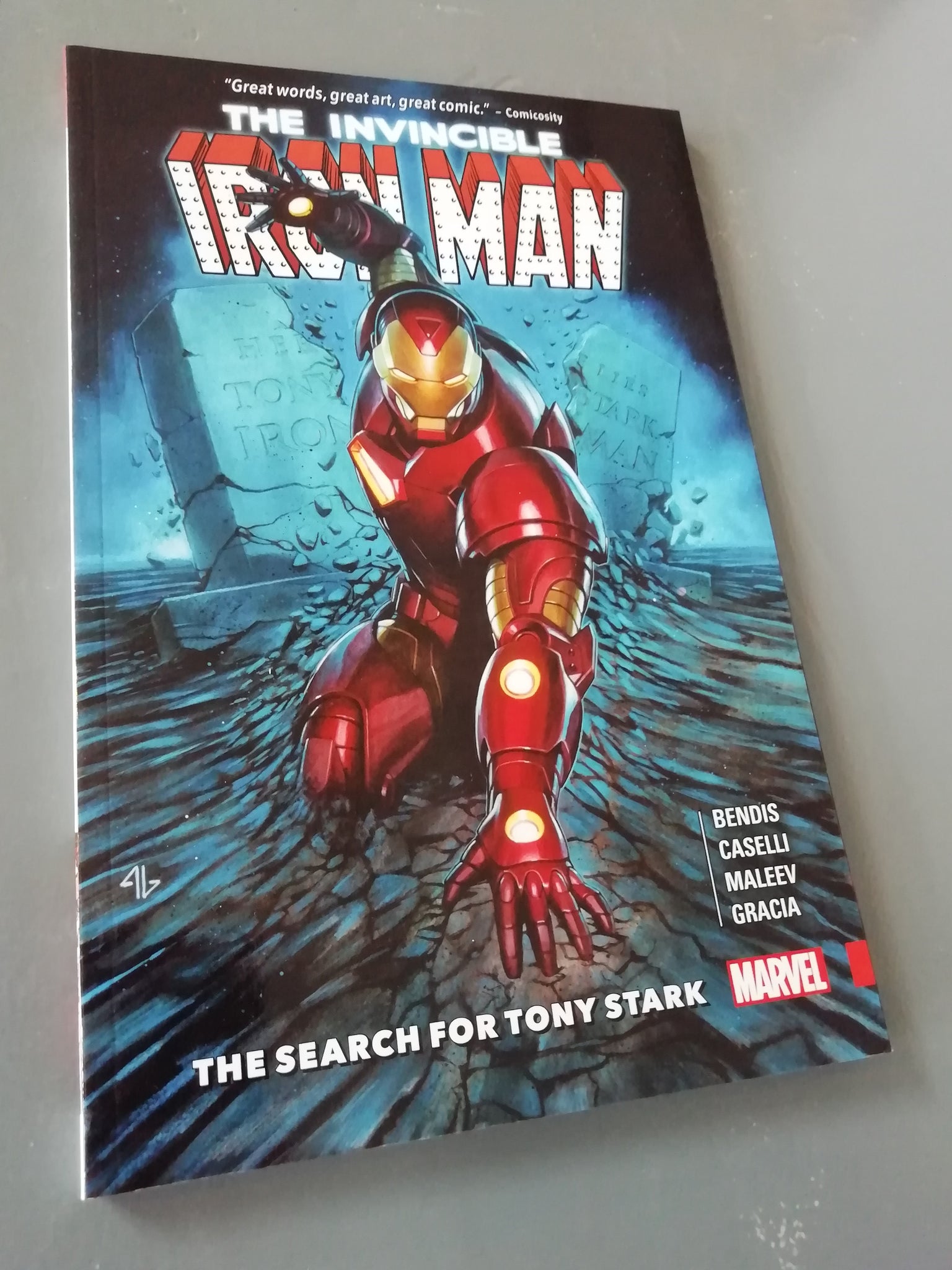 Invincible Iron Man The Search for Tony Stark Marvel Graphic Novel Comic Book 