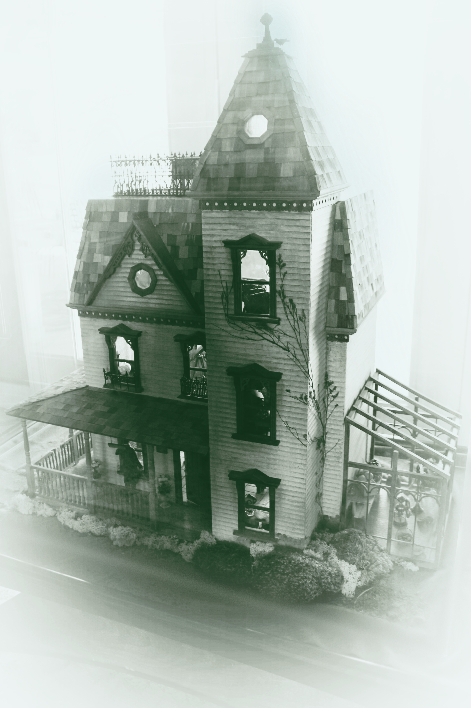 Elizabeth 1:12 scale lady dollhouse size mold set by designer Patricia Rose 