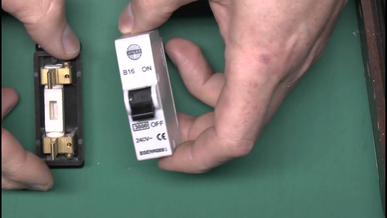 WYLEX PLUG IN MCB 5 6 10 15 16 20 30 32 40 45 AMP TYPE B PUSH IN WITH BASE 