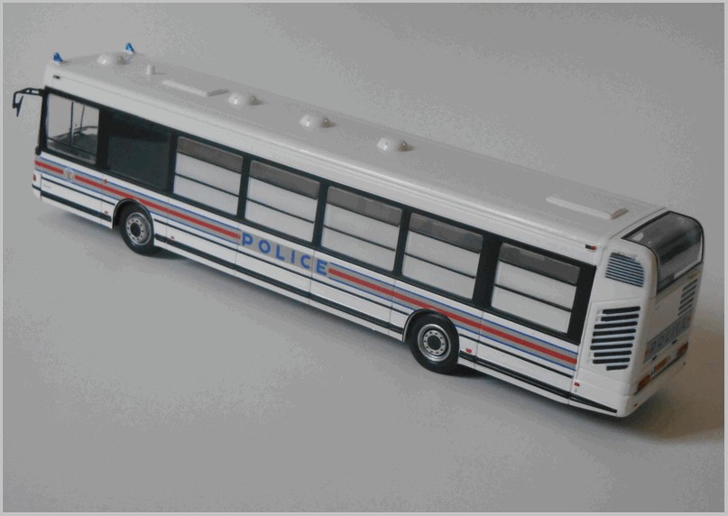 Irisbus Agora S Police Bus Nationale 60 France 2002  1:43 IXO Model Police COACH 