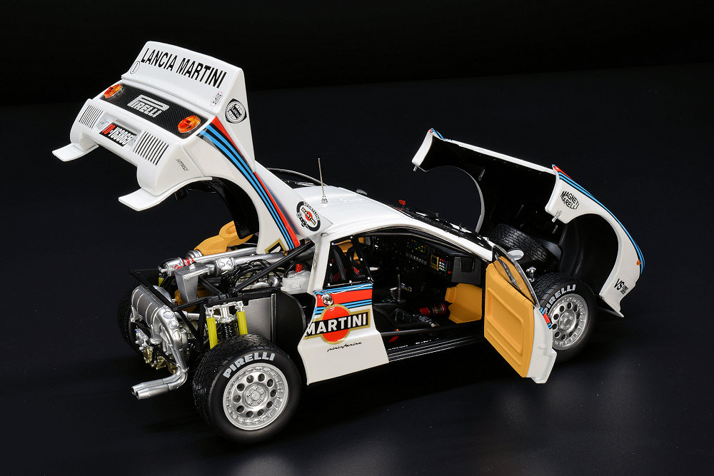 MEGA RARE 1/18 KYOSHO LANCIA 037 RALLY PRESENTATION 1200pcs n Autoart   EMS 