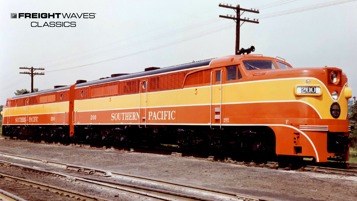 California Railroad Pinback Solid Metal Patina Finish Railway Southern Pacific 