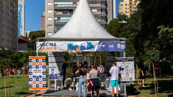 Stoppelbart 2x Kopf Südamerika Augenklappe böser Blick 03407 links 