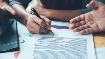 The Connection Between dApps And Smart Contracts