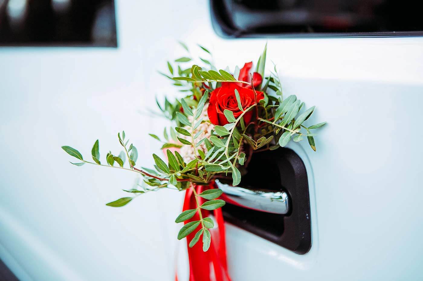 Brautauto Dekorationen Autoschmuck Hochzeitsauto Weiß Rose Autodeko Bären  M4 